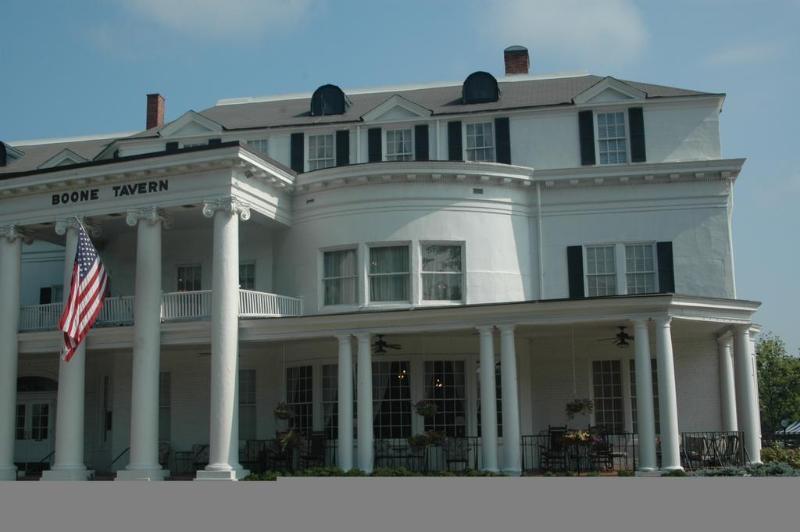 Historic Boone Tavern Berea Exterior foto